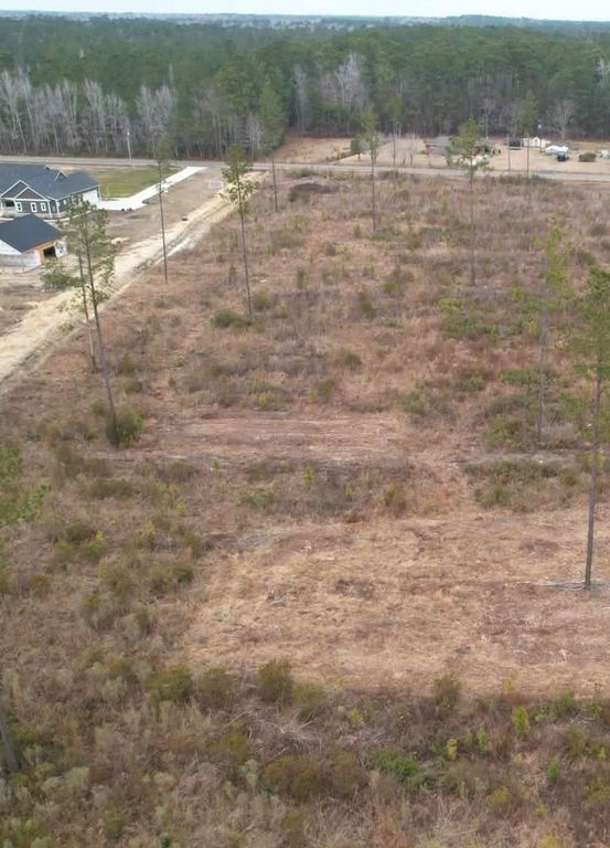 622 Hulls Island Rd., Loris, SC 29569