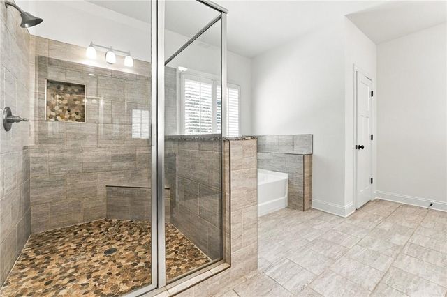 423 Spring Lake Hills, White, GA 30184