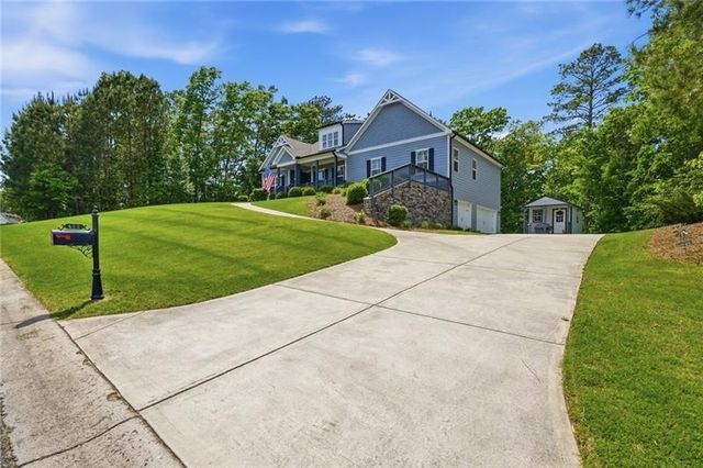 423 Spring Lake Hills, White, GA 30184