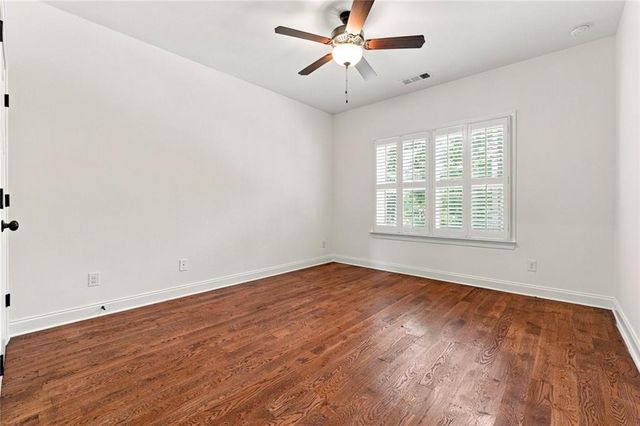 423 Spring Lake Hills, White, GA 30184