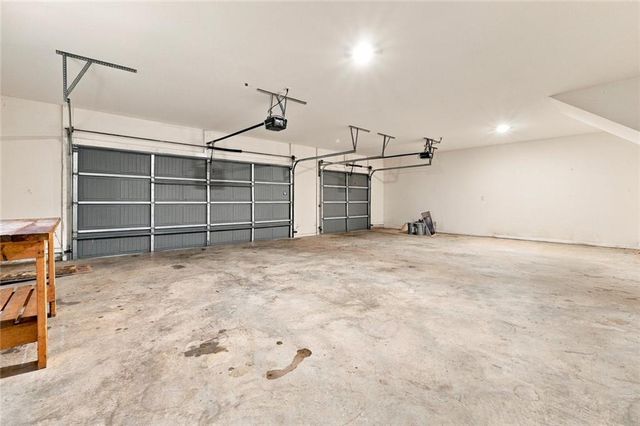 423 Spring Lake Hills, White, GA 30184