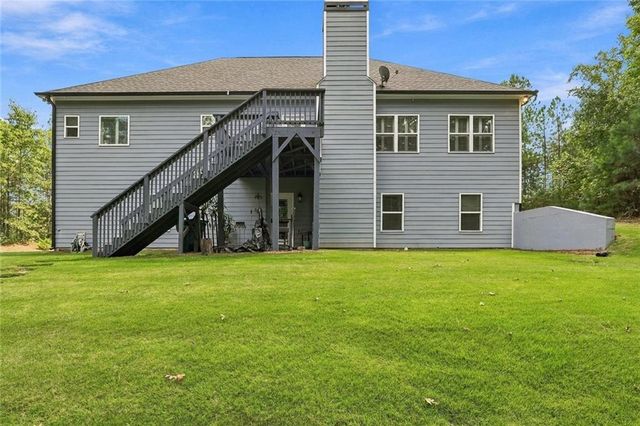 423 Spring Lake Hills, White, GA 30184
