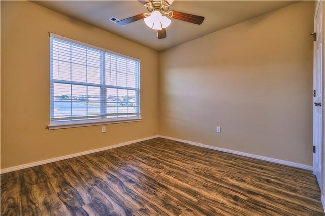 2113 Ridge Street, Gentry, AR 72734