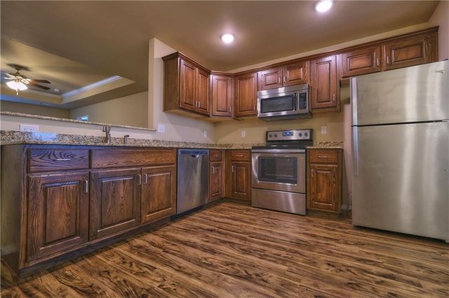 2113 Ridge Street, Gentry, AR 72734