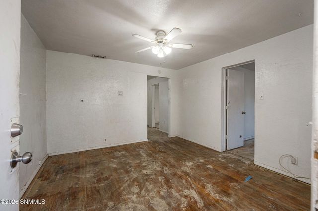 990 Brownlee Avenue, Las Cruces, NM 88005