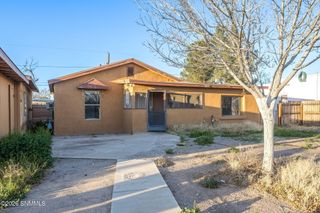 990 Brownlee Avenue, Las Cruces, NM 88005