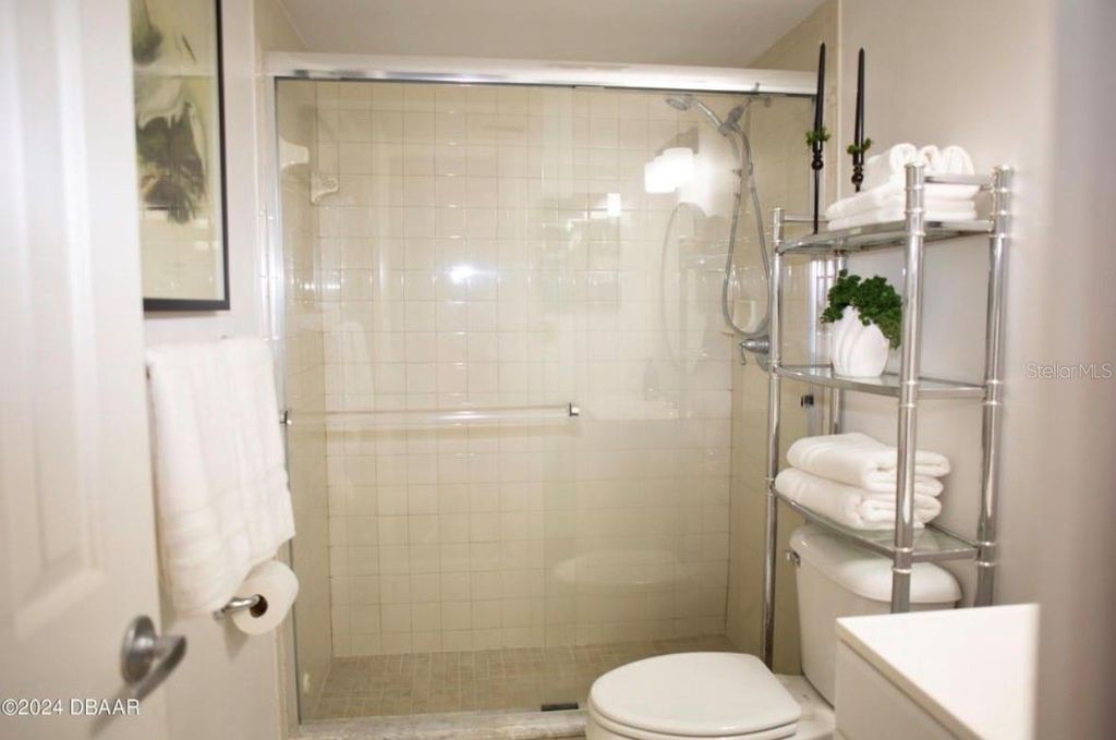 Image 19 of property listing at 2100 OCEAN SHORE BOULEVARD 1110, Ormond Beach, FL 32176