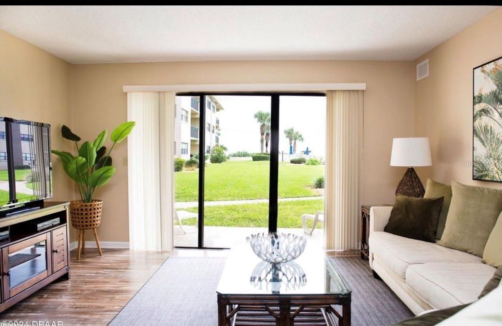 Image 3 of property listing at 2100 OCEAN SHORE BOULEVARD 1110, Ormond Beach, FL 32176