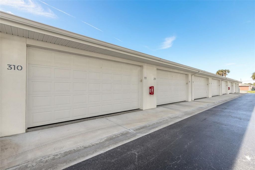 Image 29 of property listing at 2100 OCEAN SHORE BOULEVARD 1110, Ormond Beach, FL 32176