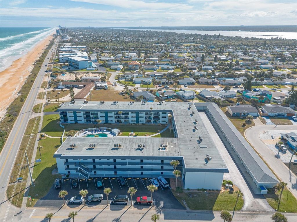 Image 40 of property listing at 2100 OCEAN SHORE BOULEVARD 1110, Ormond Beach, FL 32176