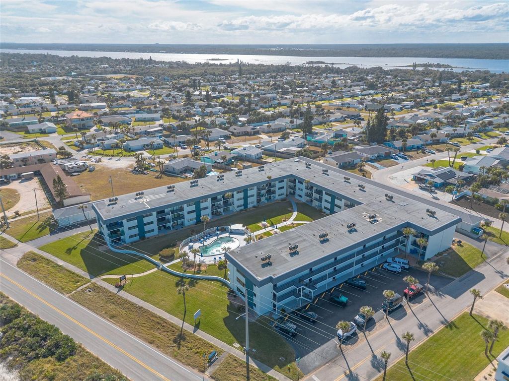 Image 41 of property listing at 2100 OCEAN SHORE BOULEVARD 1110, Ormond Beach, FL 32176