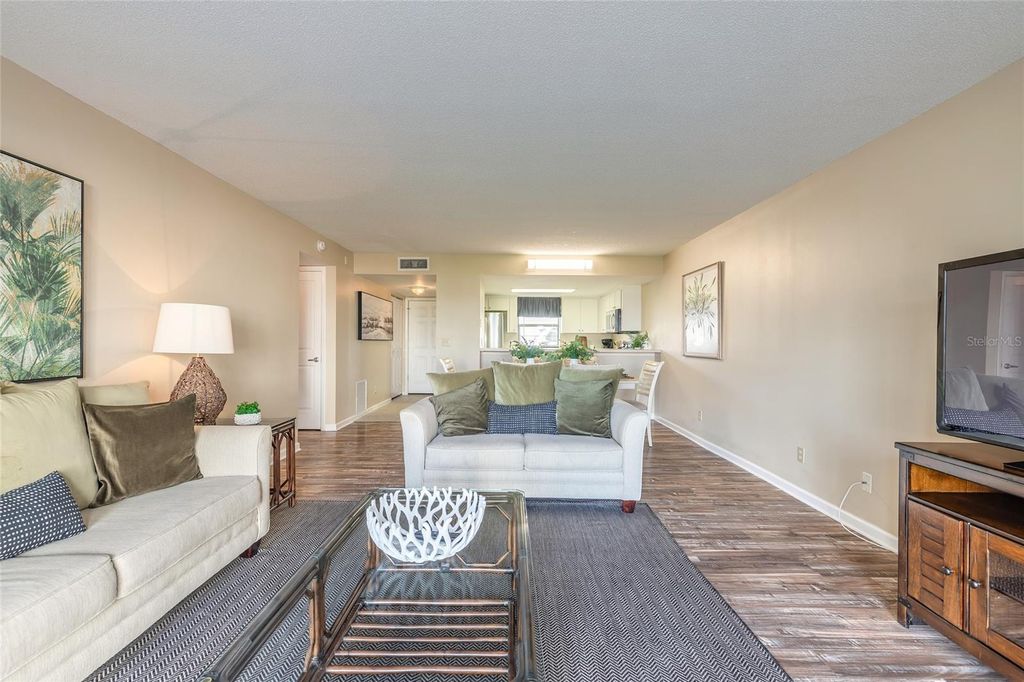 Image 7 of property listing at 2100 OCEAN SHORE BOULEVARD 1110, Ormond Beach, FL 32176