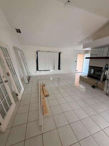 8035 LAUREL VISTA LOOP, Port Richey, FL 34668