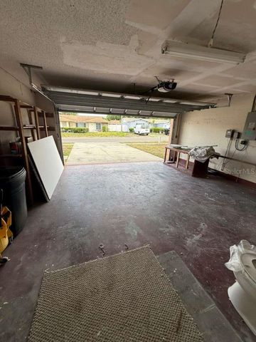 8035 LAUREL VISTA LOOP, Port Richey, FL 34668