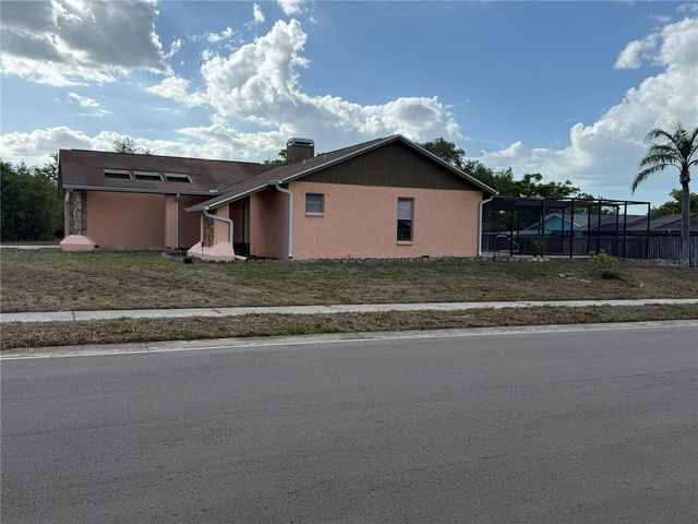 8035 LAUREL VISTA LOOP, Port Richey, FL 34668