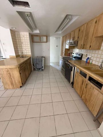 8035 LAUREL VISTA LOOP, Port Richey, FL 34668