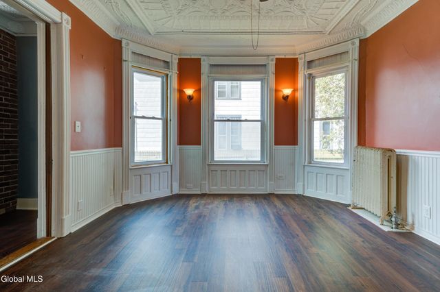 213 E Main Street, Johnstown, NY 12095