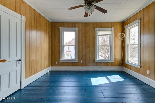 213 E Main Street, Johnstown, NY 12095