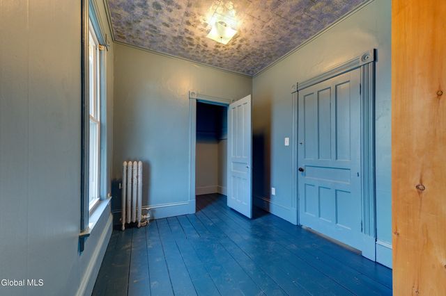 213 E Main Street, Johnstown, NY 12095