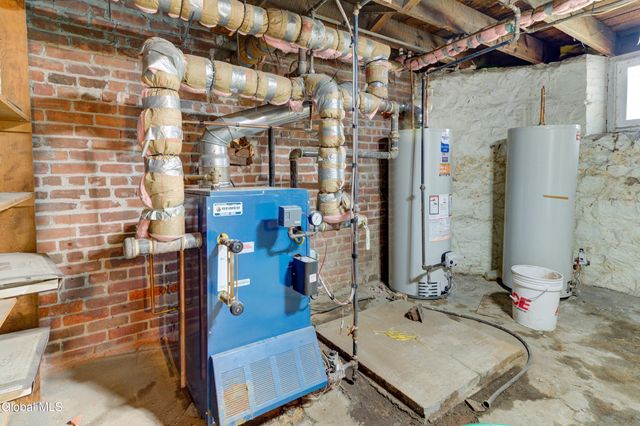 213 E Main Street, Johnstown, NY 12095