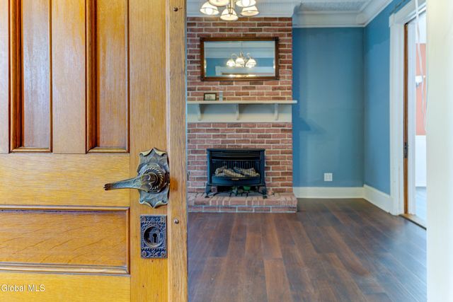 213 E Main Street, Johnstown, NY 12095