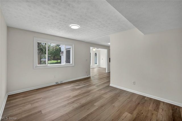 24720 Dundee Drive, Richmond Heights, OH 44143