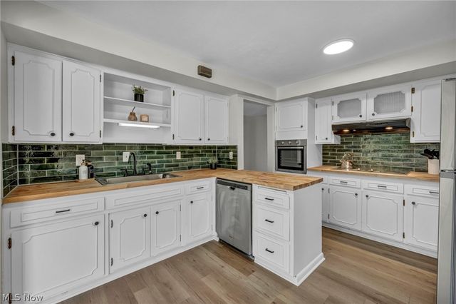 24720 Dundee Drive, Richmond Heights, OH 44143