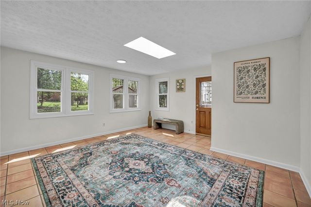 24720 Dundee Drive, Richmond Heights, OH 44143