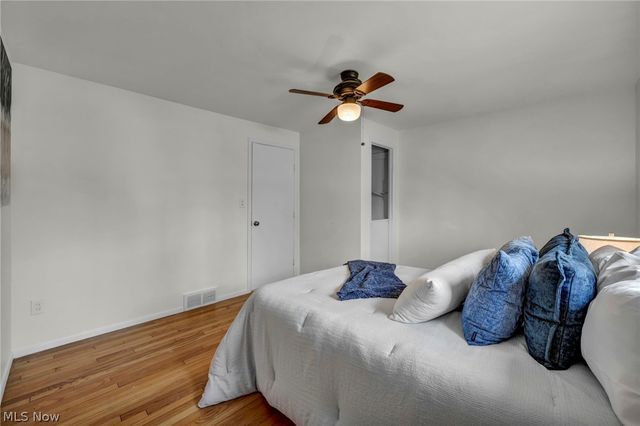 24720 Dundee Drive, Richmond Heights, OH 44143