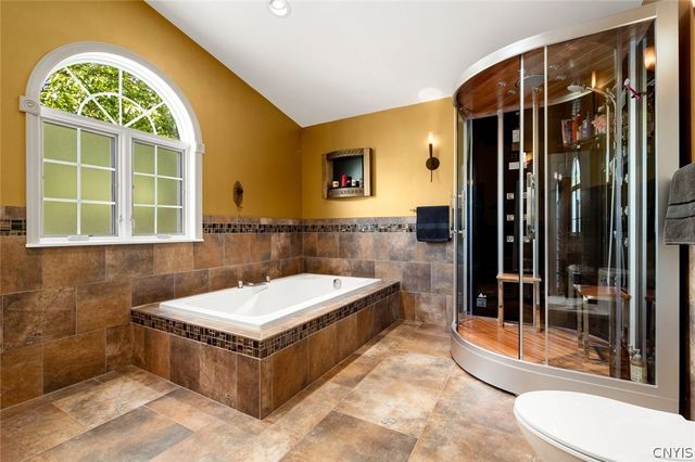 14 University Circle, Kirkland, NY 13323