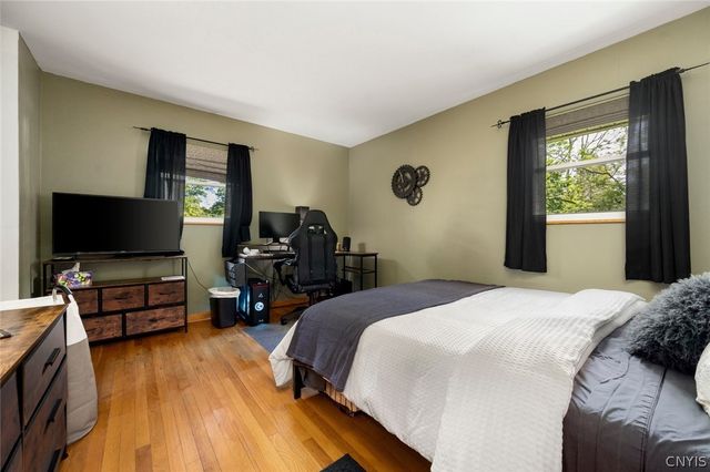 14 University Circle, Kirkland, NY 13323