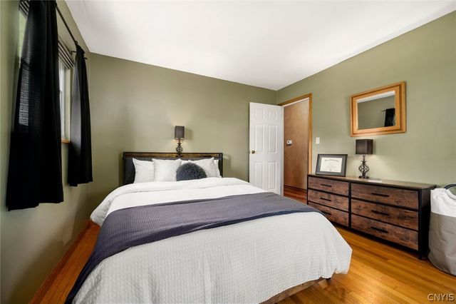 14 University Circle, Kirkland, NY 13323