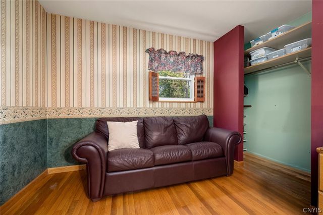 14 University Circle, Kirkland, NY 13323