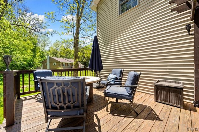 14 University Circle, Kirkland, NY 13323