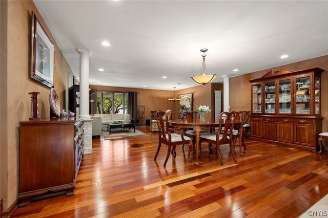 14 University Circle, Kirkland, NY 13323