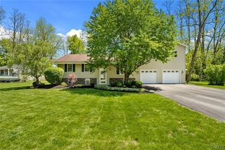 14 University Circle, Kirkland, NY 13323