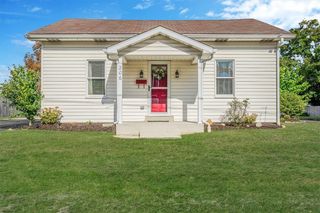 206 Washington St, Vanport, PA 15009