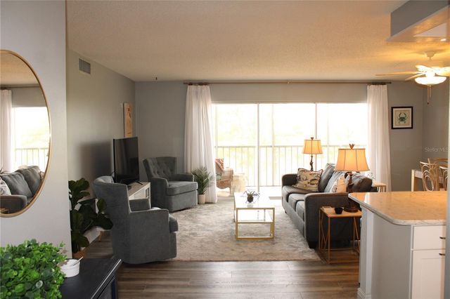 4240 IRONWOOD CIRCLE 404, Bradenton, FL 34209