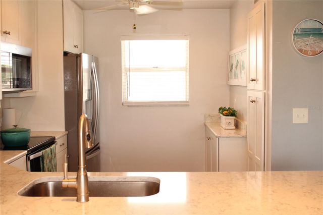 4240 IRONWOOD CIRCLE 404, Bradenton, FL 34209