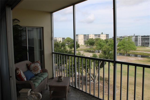 4240 IRONWOOD CIRCLE 404, Bradenton, FL 34209