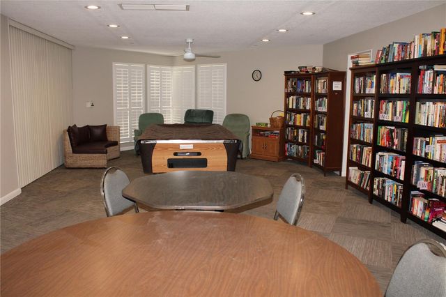 4240 IRONWOOD CIRCLE 404, Bradenton, FL 34209