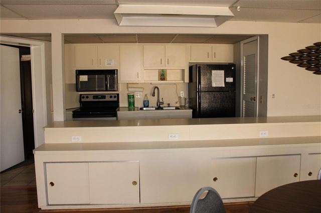 4240 IRONWOOD CIRCLE 404, Bradenton, FL 34209