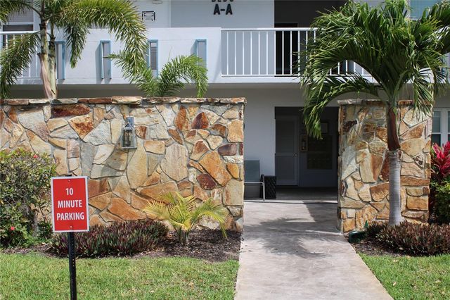 4240 IRONWOOD CIRCLE 404, Bradenton, FL 34209