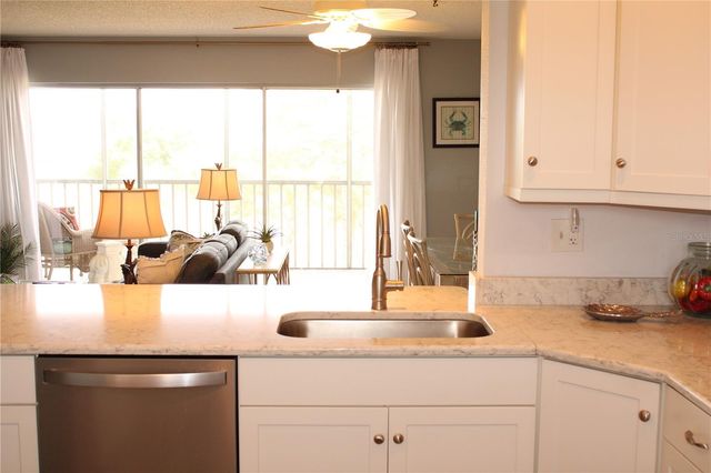 4240 IRONWOOD CIRCLE 404, Bradenton, FL 34209