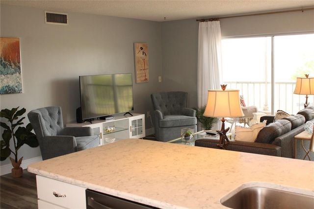 4240 IRONWOOD CIRCLE 404, Bradenton, FL 34209