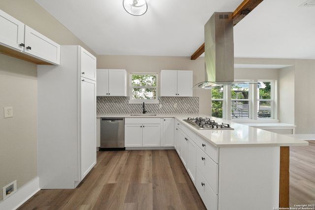 710 EL MONTE BLVD, San Antonio, TX 78212