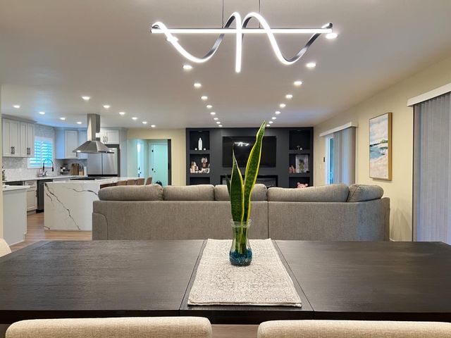 5686 N Briarwood Avenue, Fresno, CA 93711