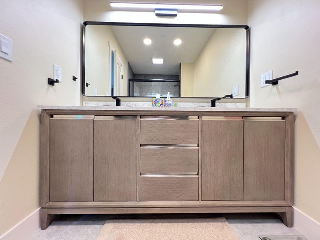 5686 N Briarwood Avenue, Fresno, CA 93711