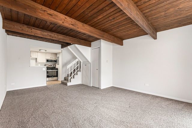 79 Maude Avenue E, Fox Lake, IL 60020