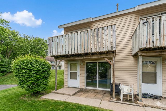 79 Maude Avenue E, Fox Lake, IL 60020